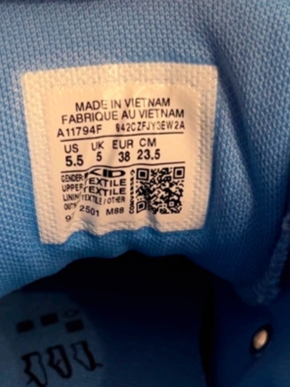 NWOT Converse Chuck Taylor All Star Blue Mid Top Sneakers Kids Size 5.5 – New - Picture 8 of 8